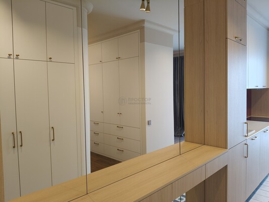 Продам двухкомнатную (2-комн.) квартиру, Волоколамское ш, 95/2, Москва г