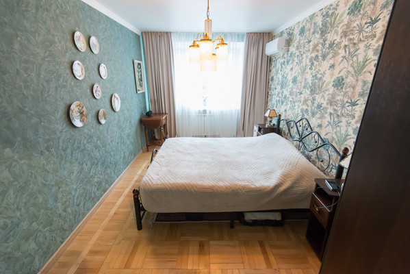 Продам двухкомнатную (2-комн.) квартиру, Ворошиловский пр-кт, 77, Ростов-на-Дону г