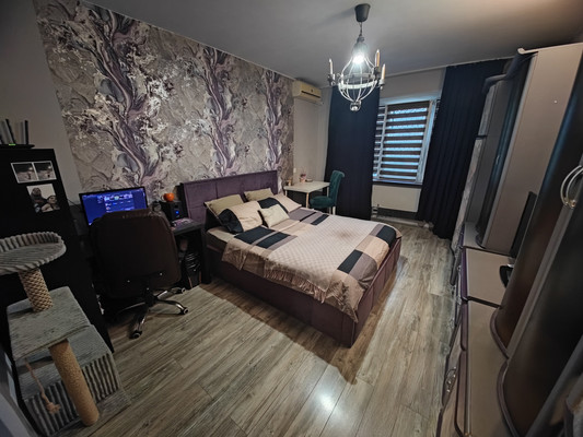 Продам трехкомнатную (3-комн.) квартиру, Дзержинского пр-кт, 198, Новороссийск г