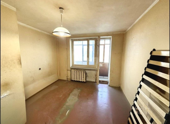 Продам однокомнатную (1-комн.) квартиру, 60 лет Октября ул, 7, Симферополь г