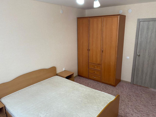 Сдам трехкомнатную (3-комн.) квартиру, Ильгама Шакирова пр-кт, 15, Казань г