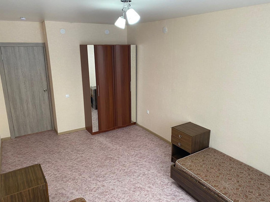 Сдам трехкомнатную (3-комн.) квартиру, Ильгама Шакирова пр-кт, 15, Казань г