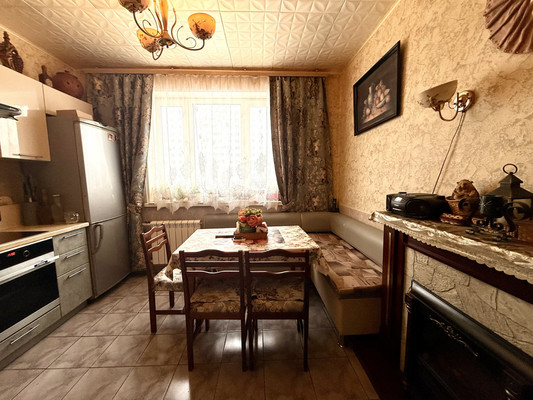 Продам трехкомнатную (3-комн.) квартиру, Дубнинская ул, 46к1, Москва г