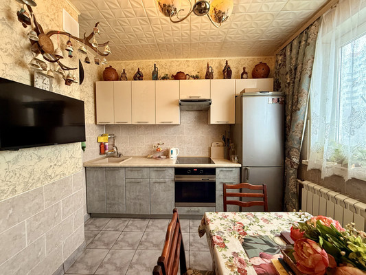 Продам трехкомнатную (3-комн.) квартиру, Дубнинская ул, 46к1, Москва г