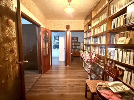 Продам трехкомнатную (3-комн.) квартиру, Дубнинская ул, 46к1, Москва г