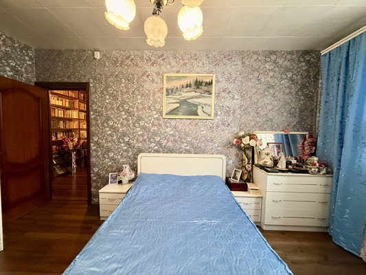 Продам трехкомнатную (3-комн.) квартиру, Дубнинская ул, 46к1, Москва г