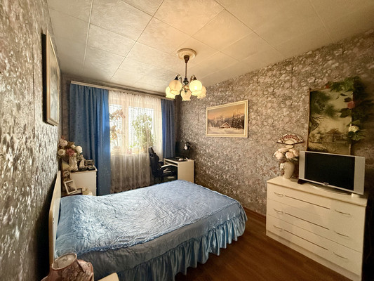 Продам трехкомнатную (3-комн.) квартиру, Дубнинская ул, 46к1, Москва г