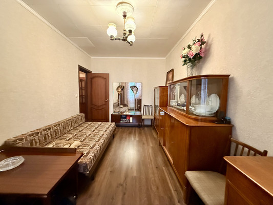 Продам трехкомнатную (3-комн.) квартиру, Дубнинская ул, 46к1, Москва г