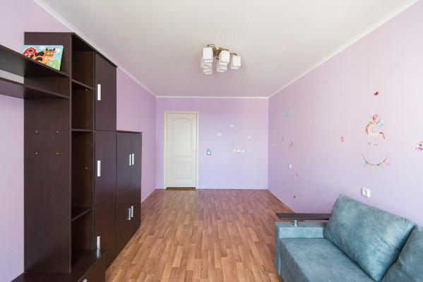 Продам двухкомнатную (2-комн.) квартиру, Петренко ул, 16А, Ростов-на-Дону г