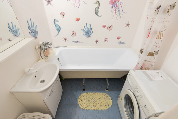 Продам двухкомнатную (2-комн.) квартиру, Петренко ул, 16А, Ростов-на-Дону г