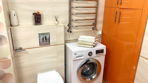 Продам двухкомнатную (2-комн.) квартиру, Ростовская ул, 19б, Симферополь г