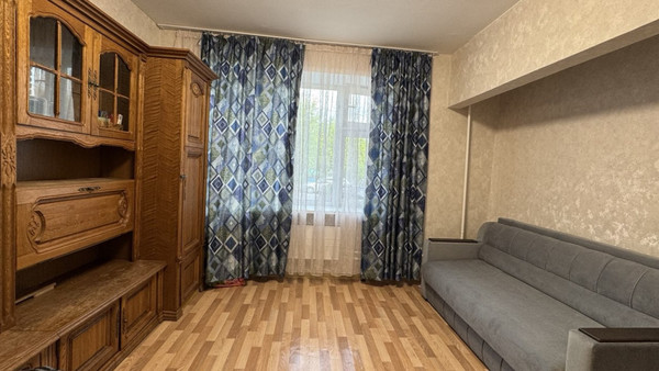 Продам трехкомнатную (3-комн.) квартиру, Нагорная ул, 24к10, Москва г