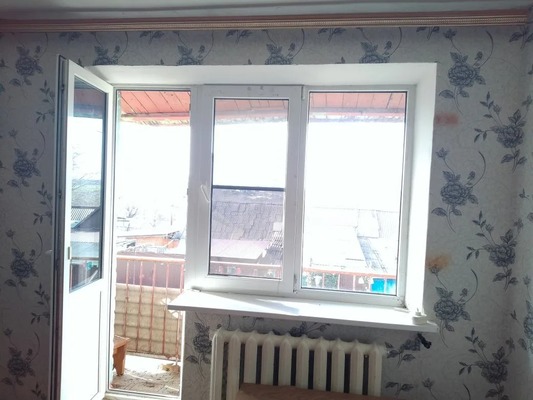 Продам однокомнатную (1-комн.) квартиру, Урожайная ул, 63, Центральной Усадьбы свх Восток п