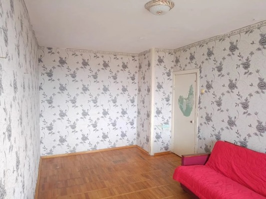 Продам однокомнатную (1-комн.) квартиру, Урожайная ул, 63, Центральной Усадьбы свх Восток п