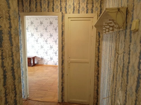 Продам однокомнатную (1-комн.) квартиру, Урожайная ул, 63, Центральной Усадьбы свх Восток п