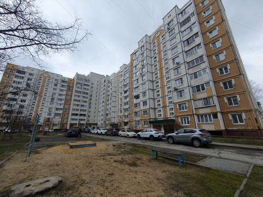 Продам трехкомнатную (3-комн.) квартиру, А.Г. Стаханова ул, 24, Липецк г