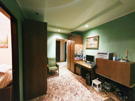 Продам трехкомнатную (3-комн.) квартиру, А.Г. Стаханова ул, 24, Липецк г