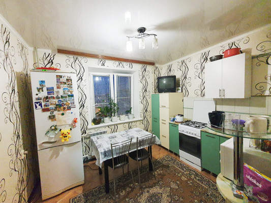 Продам трехкомнатную (3-комн.) квартиру, А.Г. Стаханова ул, 24, Липецк г