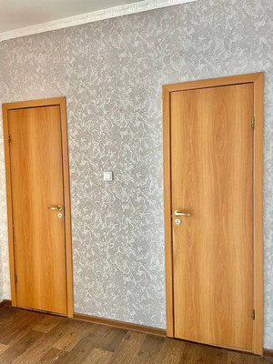 Продам трехкомнатную (3-комн.) квартиру, Большая ул, 194, Ишим г