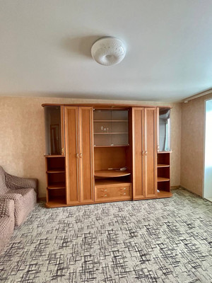 Продам двухкомнатную (2-комн.) квартиру, Карла Маркса ул, 60кб, Ишим г
