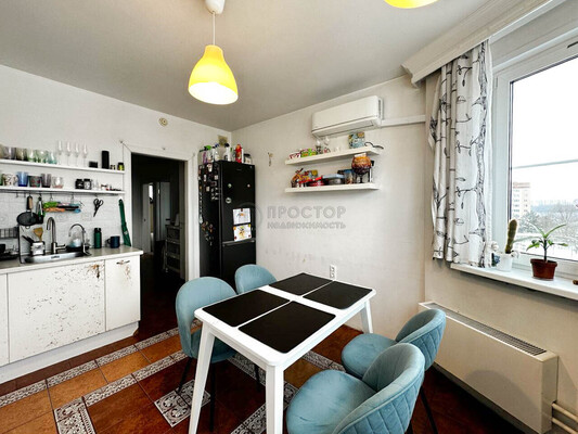 Продам двухкомнатную (2-комн.) квартиру, Садовая ул, 19, Путилково д