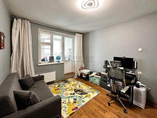 Продам двухкомнатную (2-комн.) квартиру, Садовая ул, 19, Путилково д