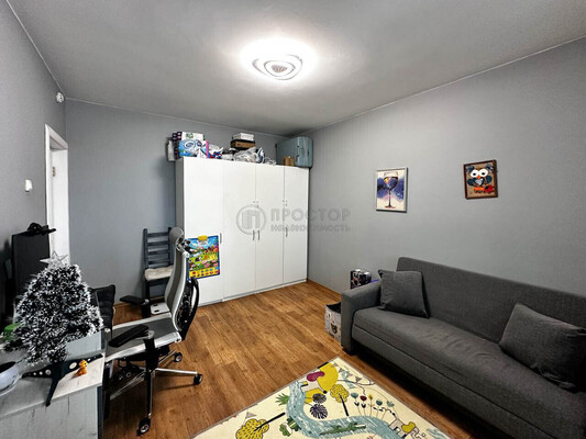 Продам двухкомнатную (2-комн.) квартиру, Садовая ул, 19, Путилково д