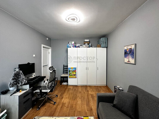 Продам двухкомнатную (2-комн.) квартиру, Садовая ул, 19, Путилково д