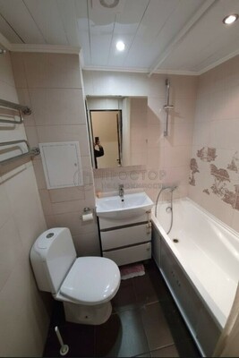 Продам однокомнатную (1-комн.) квартиру, Генерала Тюленева ул, 35, Москва г