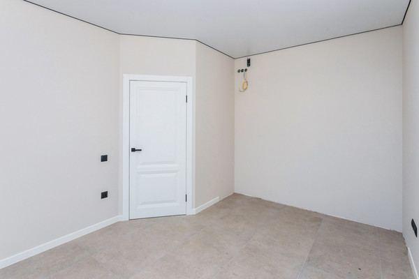 Продам однокомнатную (1-комн.) квартиру, Наставников ул, 14, Краснодар г