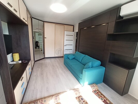 Продам двухкомнатную (2-комн.) квартиру, Грайвороновский 2-й проезд, 42к1, Москва г