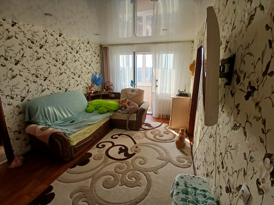 Продам трехкомнатную (3-комн.) квартиру, Ленина ул, 9, Дунай п