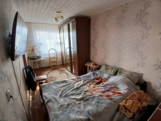 Продам трехкомнатную (3-комн.) квартиру, Ленина ул, 9, Дунай п