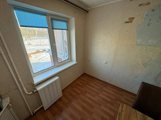 Продам двухкомнатную (2-комн.) квартиру, Победы пр-кт, 11, Амурск г