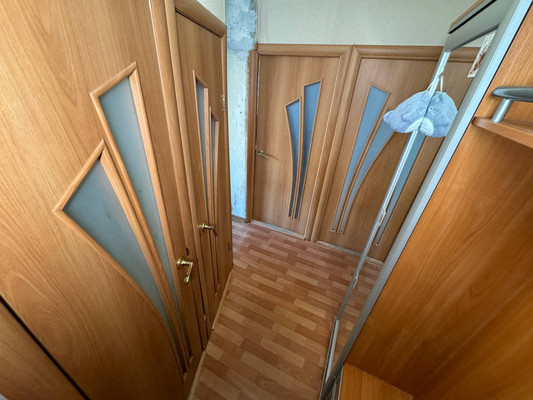 Продам двухкомнатную (2-комн.) квартиру, Победы пр-кт, 11, Амурск г