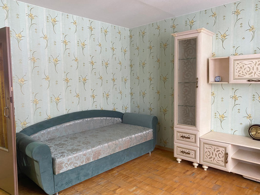 Продам двухкомнатную (2-комн.) квартиру, Ленина ул, 14, Костомукша г