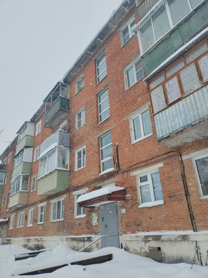 Продам двухкомнатную (2-комн.) квартиру, Северная ул, 3, Алексин г