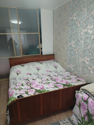 Продам двухкомнатную (2-комн.) квартиру, Северная ул, 3, Алексин г