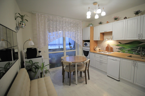 Продам трехкомнатную (3-комн.) квартиру, Оханская ул, 29, Пермь г