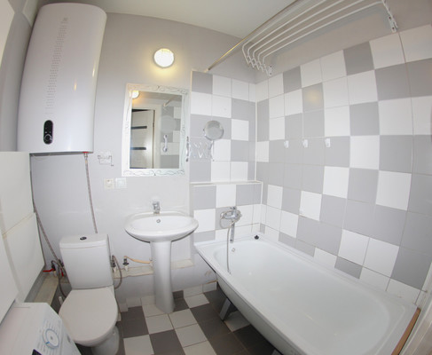 Продам трехкомнатную (3-комн.) квартиру, Оханская ул, 29, Пермь г