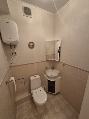 Продам трехкомнатную (3-комн.) квартиру, Комсомольская ул, 271Ак1, Южно-Сахалинск г