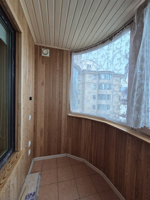 Продам трехкомнатную (3-комн.) квартиру, Комсомольская ул, 271Ак1, Южно-Сахалинск г