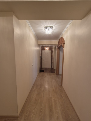 Продам трехкомнатную (3-комн.) квартиру, Комсомольская ул, 271Ак1, Южно-Сахалинск г