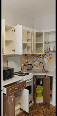 Продам однокомнатную (1-комн.) квартиру, Воронцовский б-р, 11к4, Бугры п