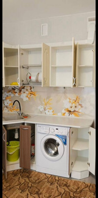 Продам однокомнатную (1-комн.) квартиру, Воронцовский б-р, 11к4, Бугры п