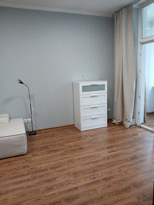 Продам однокомнатную (1-комн.) квартиру, Березовая ул, 9, Заречье рп