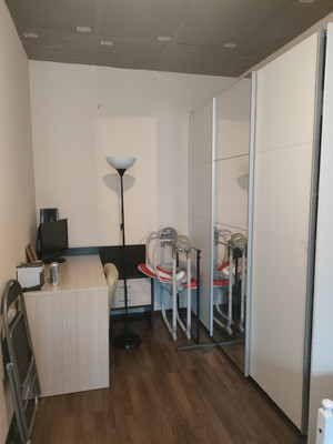 Продам однокомнатную (1-комн.) квартиру, Заречная ул, 10, Парголово п