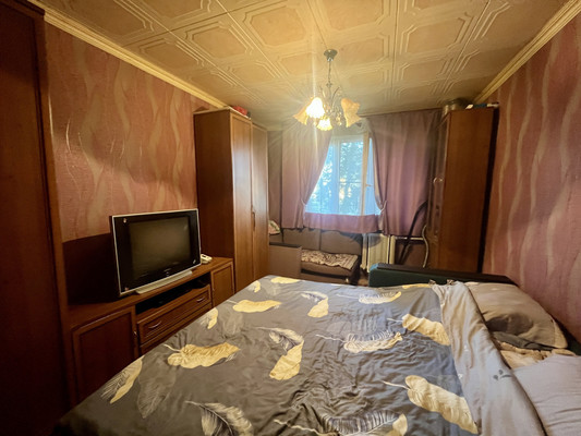 Продам двухкомнатную (2-комн.) квартиру, Ленина ул, 35, Яхрома г