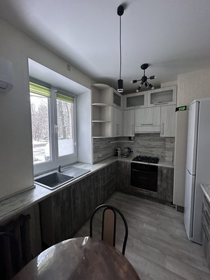 Продам двухкомнатную (2-комн.) квартиру, Невзоровых ул, 35, Нижний Новгород г