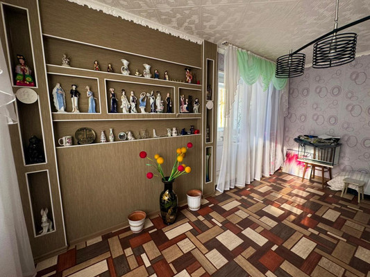 Продам двухкомнатную (2-комн.) квартиру, Морская ул, 21, Дунай п